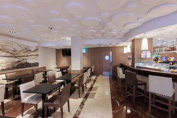 Snack bar