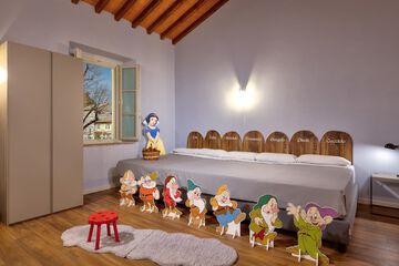 Children's theme room