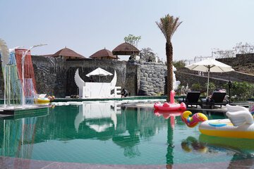 Infinity pool