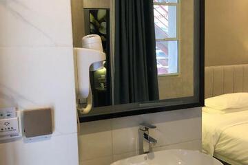 Photo 31