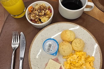 Breakfast meal