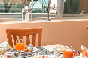 Breakfast area