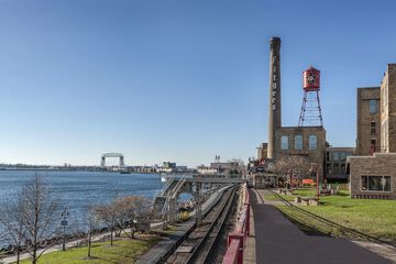 Hotel Exterior 34 of 35