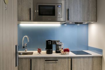 Private kitchenette