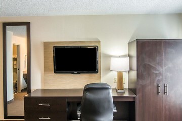 Room 29 of 33