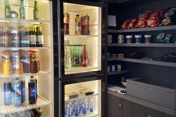 Snack bar