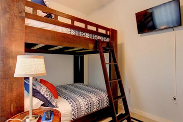 guest_rooms
