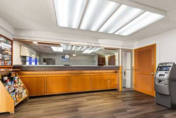 Hotel Interior 10 of 38