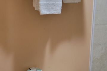 Room 15 of 32