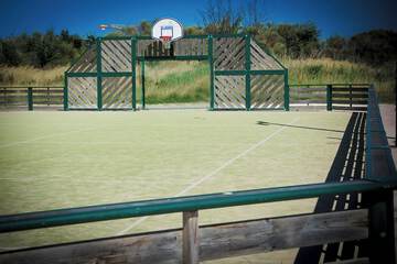Sport court