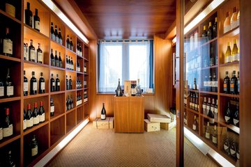 Tasting room
