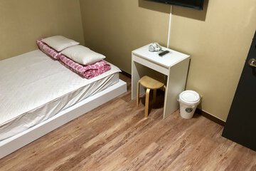 Photo 4