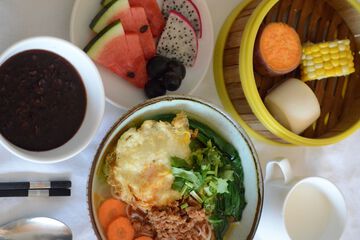 Breakfast meal