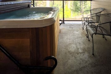 Private spa tub
