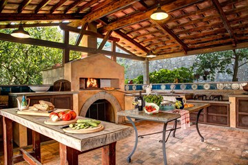 BBQ/picnic area