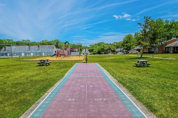 Children's play area - outdoor