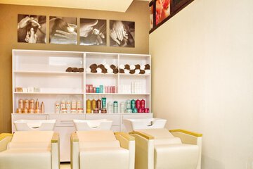 Hair salon