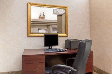 Business Center 38 of 39