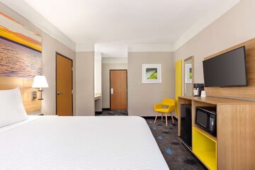 Room 16 of 34
