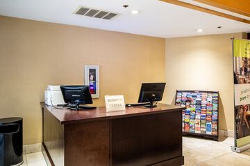 Business Center 42 of 45