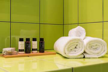 Bathroom amenities