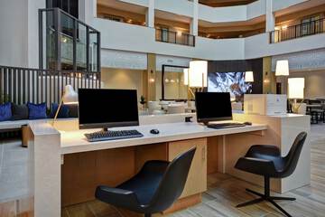 Business Center 104 of 106