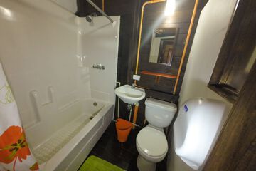 Bathroom shower