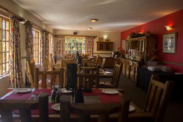 restaurant cafeteria