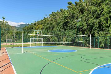 Tennis court