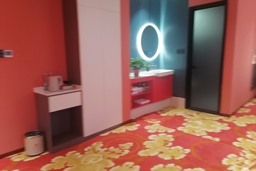 时尚圆床房