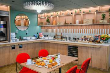 Breakfast area