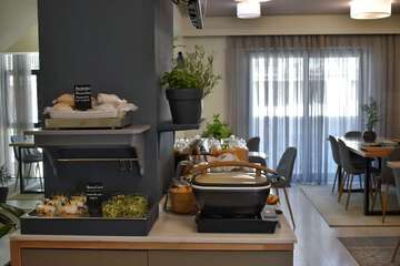 Breakfast buffet