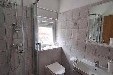 Photo 34