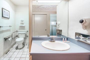 Bathroom sink