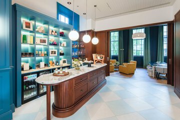 Gift shop
