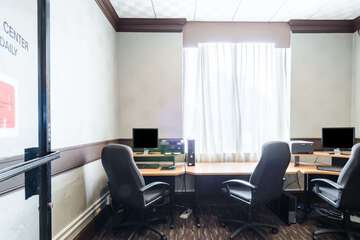 Business Center 44 of 44