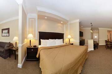 Room 41 of 65