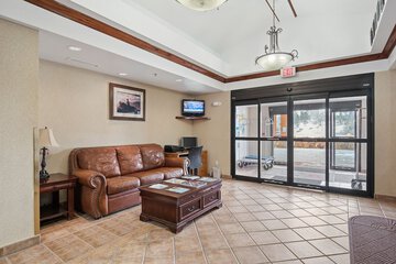 Hotel Interior 6 of 37