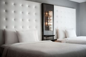 Room 33 of 109