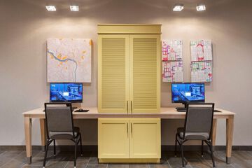 Business Center 34 of 34