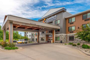 Comfort Inn & Suites Mountain Iron & Virginia