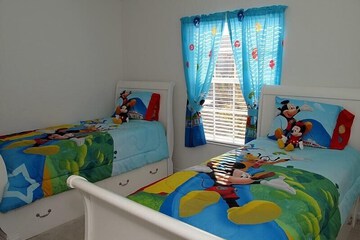 Children's theme room