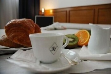 Room service - dining