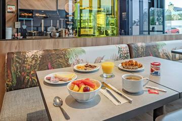Breakfast buffet