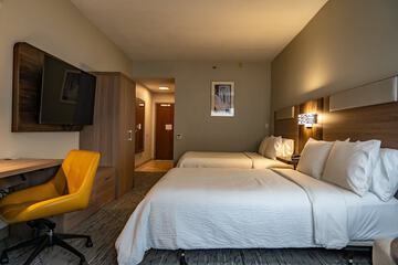 Room 28 of 61