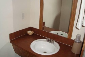 Bathroom sink