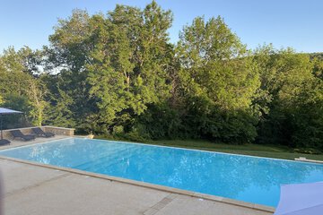 Infinity pool