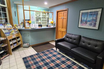 Check-in/check-out kiosk