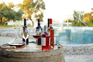Poolside bar