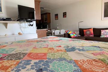 Photo 33